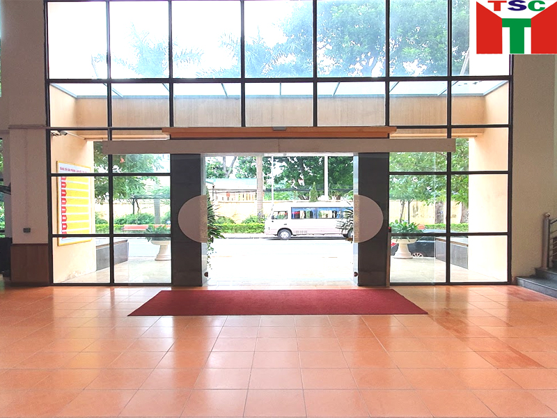 Lắp đặt cửa tự động tại học viện Chính trị Quốc Gia