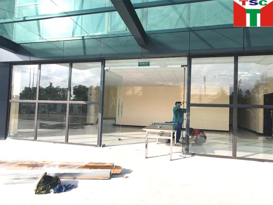 Lắp đặt cửa tự động tại KCN Hải Dương