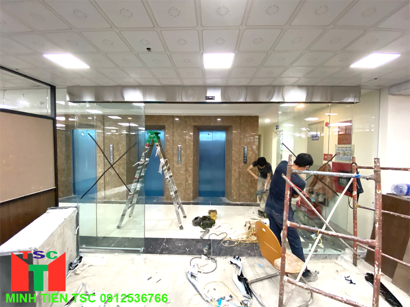 Lắp đặt cửa tự động tại tòa nhà Sunsquare Hà Nội 