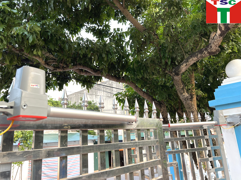 Cổng mở tự động tay đòn TEMIS hãng ERREKA Tây Ban Nha